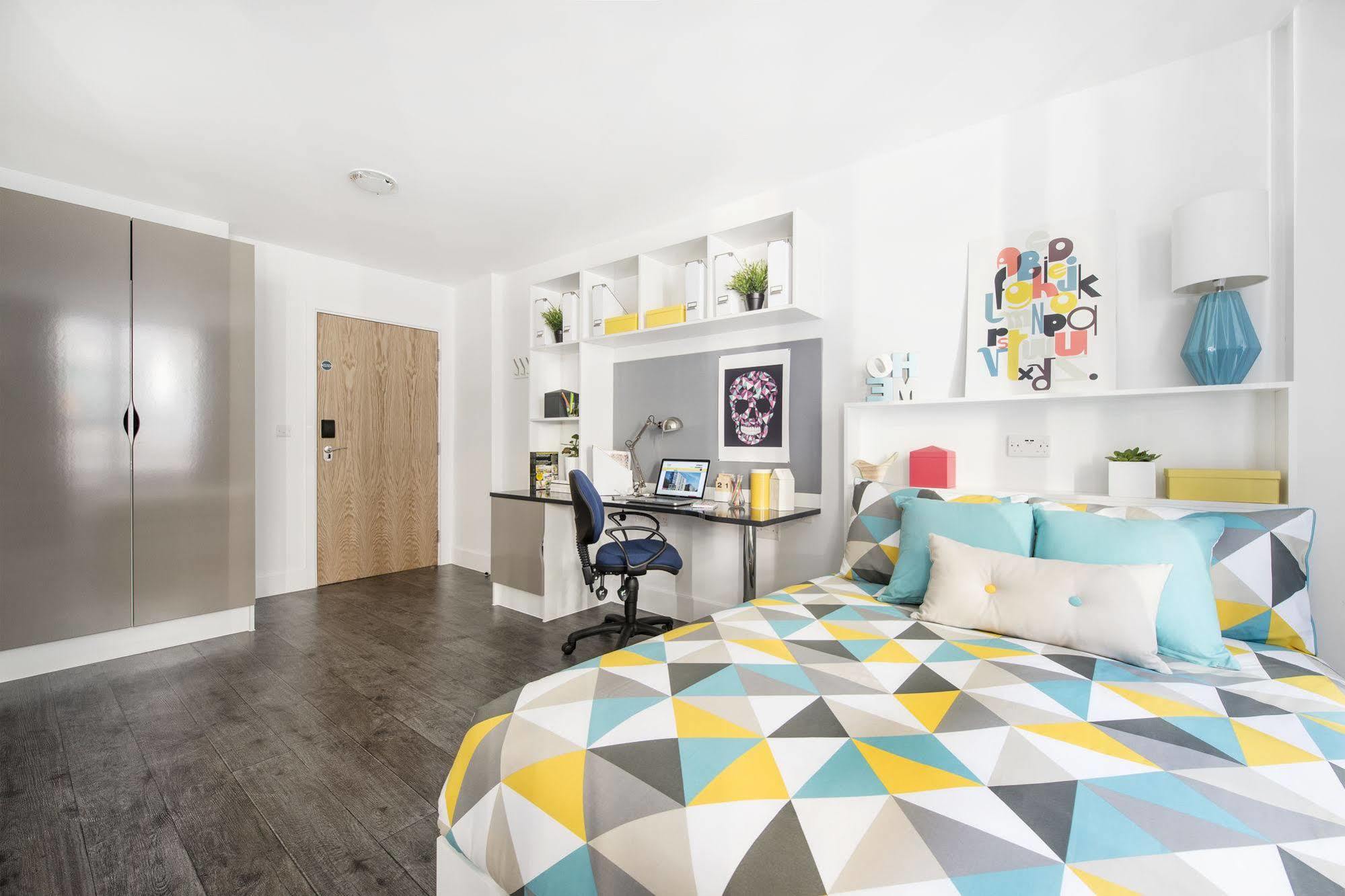 Destiny Student - Holyrood Apartment Edinburgh Luaran gambar